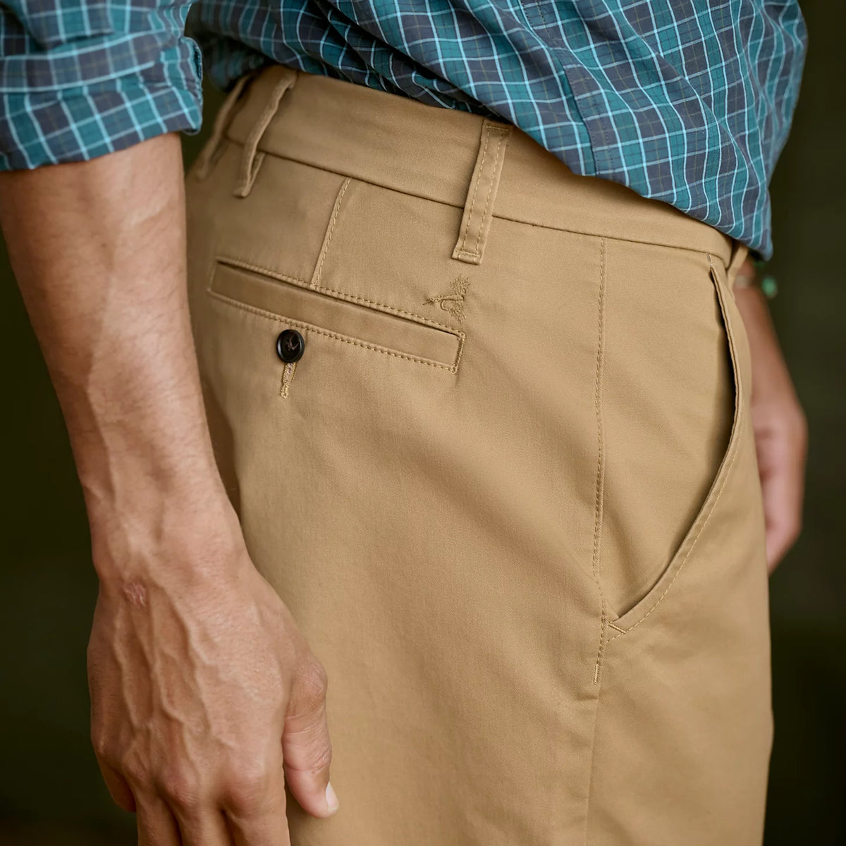 1856 Easy Care Angler 9" Chino Shorts - Orvis Quality